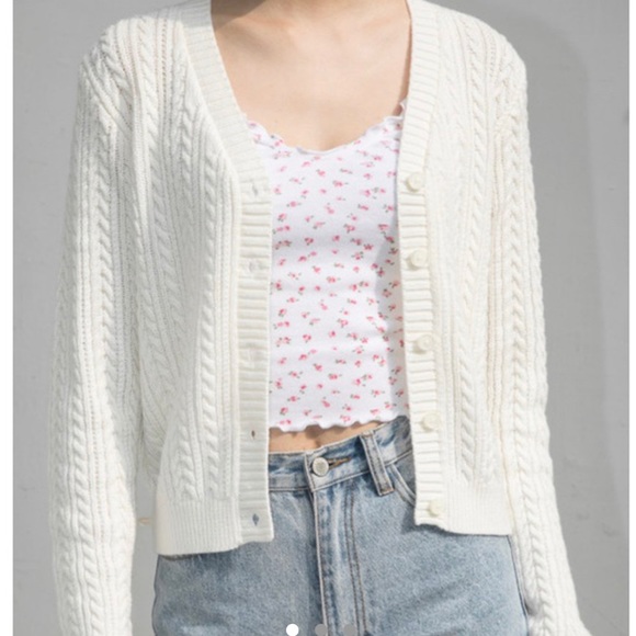 Brandy Melville Cable Knit Cardigan Top 
